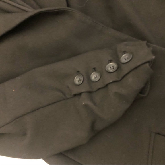 Elizabeth & James Black Blazer w/ Ruched Sleeves - Picture 7 of 14